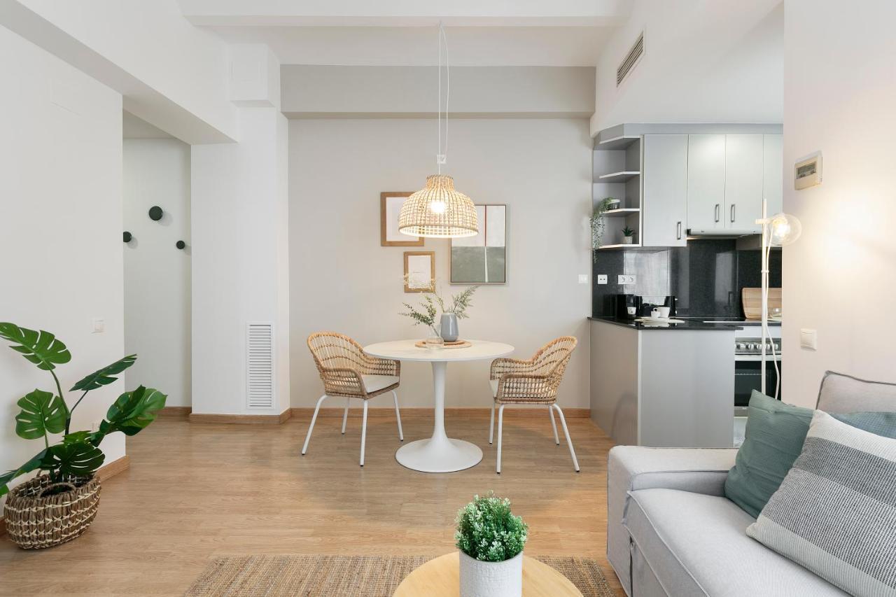 Click&Flat Sugranyes Apartment บาร์เซโลนา ภายนอก รูปภาพ